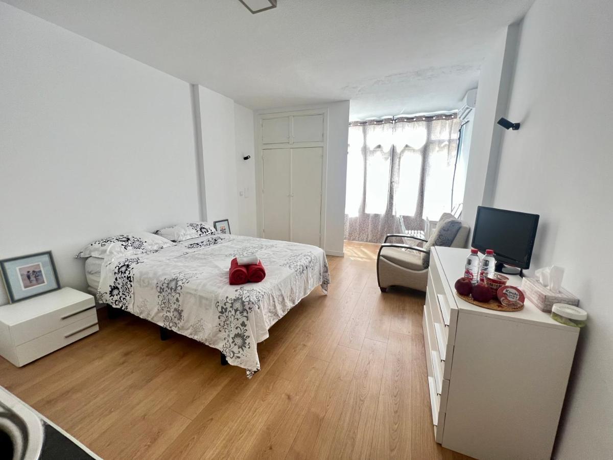 Antares House Premium, Estudio Torremolinos Con Piscina Apartment Bagian luar foto